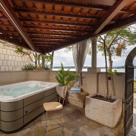 Villa Nauta Lovište